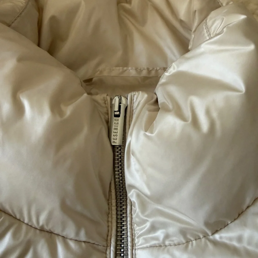 Peserico Cream Ecru Short-Sleeved Goose Down Puffer Jacket size 42 - Picture 5 of 13